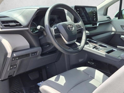 2024 Toyota Sienna XLE FWD 8-Passenger (Natl)