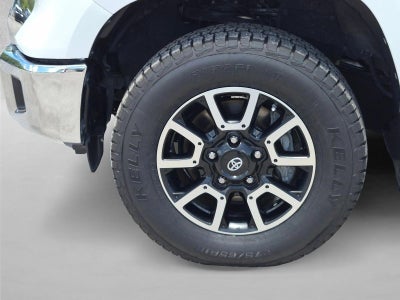2018 Toyota Tundra 4WD 4WD Limited CrewMax 5.5' Bed 5.7L FFV (SE)