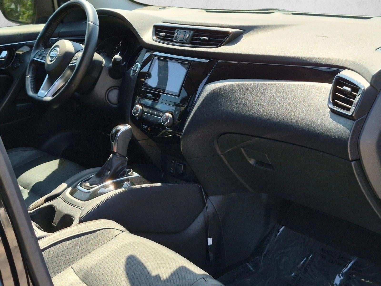 2017 Nissan Rogue Sport FWD SL