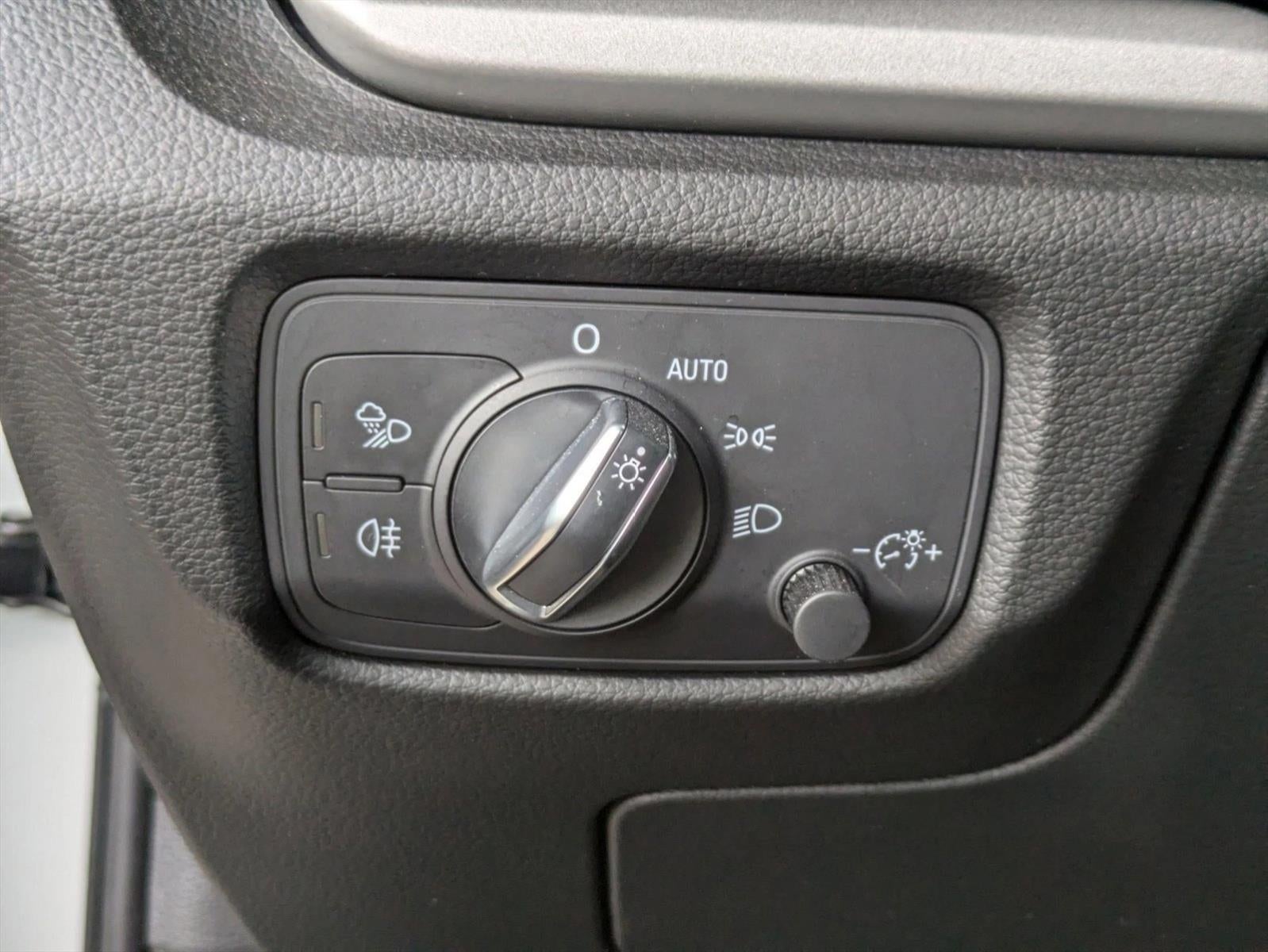 2018 Audi A3 Sedan 2.0 TFSI Premium FWD