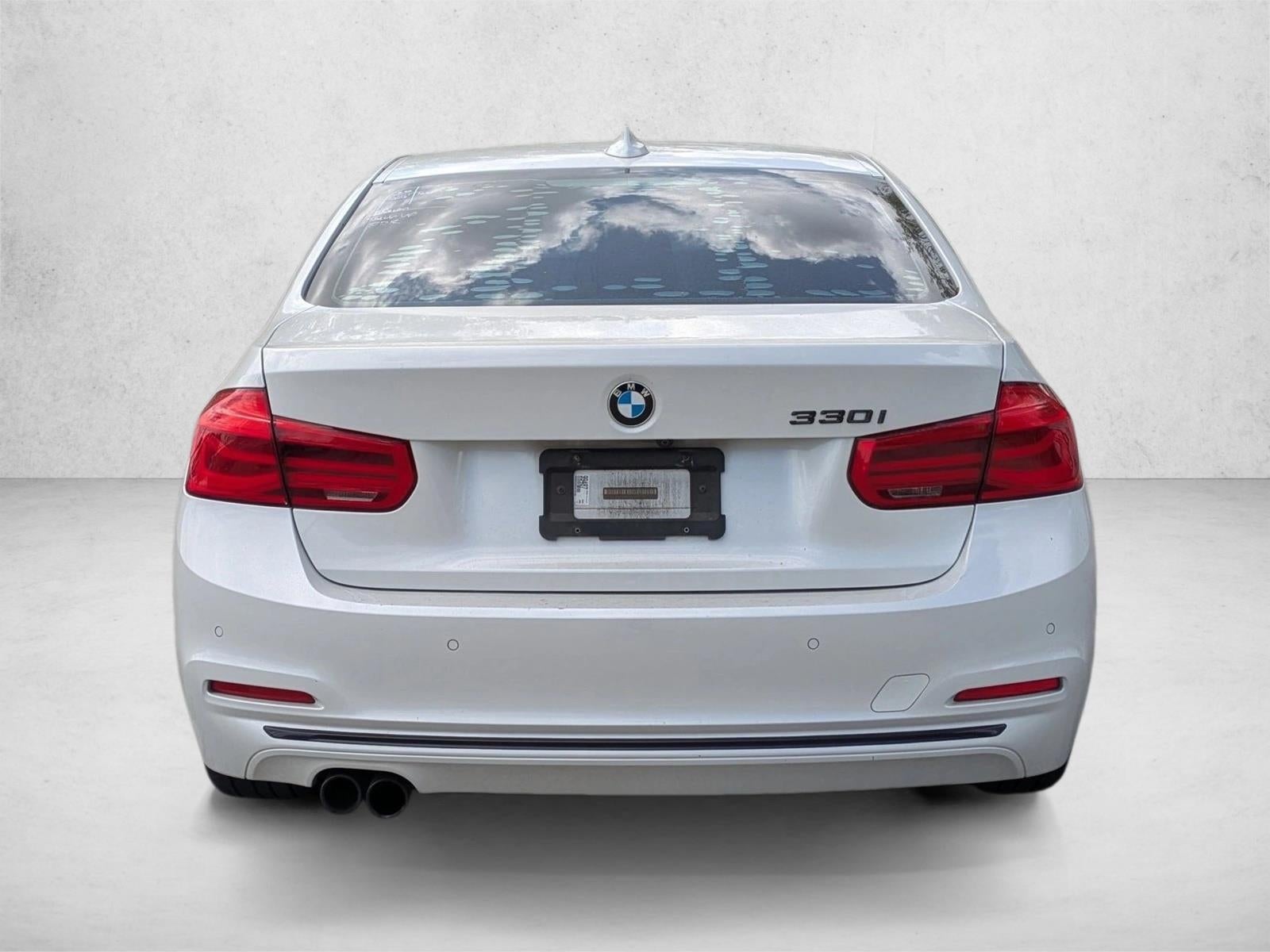 2017 BMW 330i Sedan