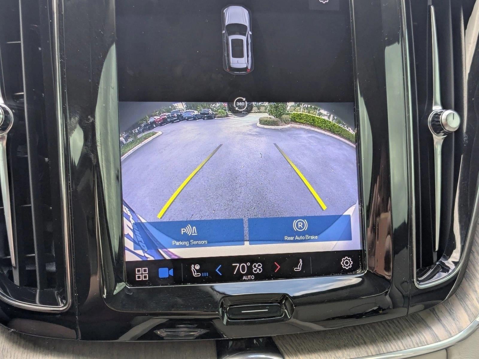 2023 Volvo XC60 Recharge Plug-In Hybrid T8 eAWD PHEV Ultimate Bright Theme