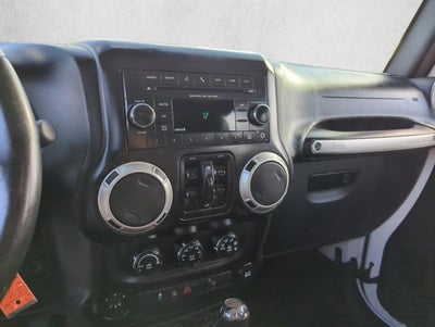 2015 Jeep Wrangler Unlimited 4WD 4dr Sahara