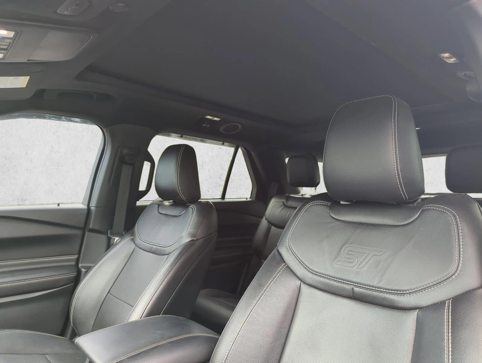 2022 Ford Explorer ST 4WD