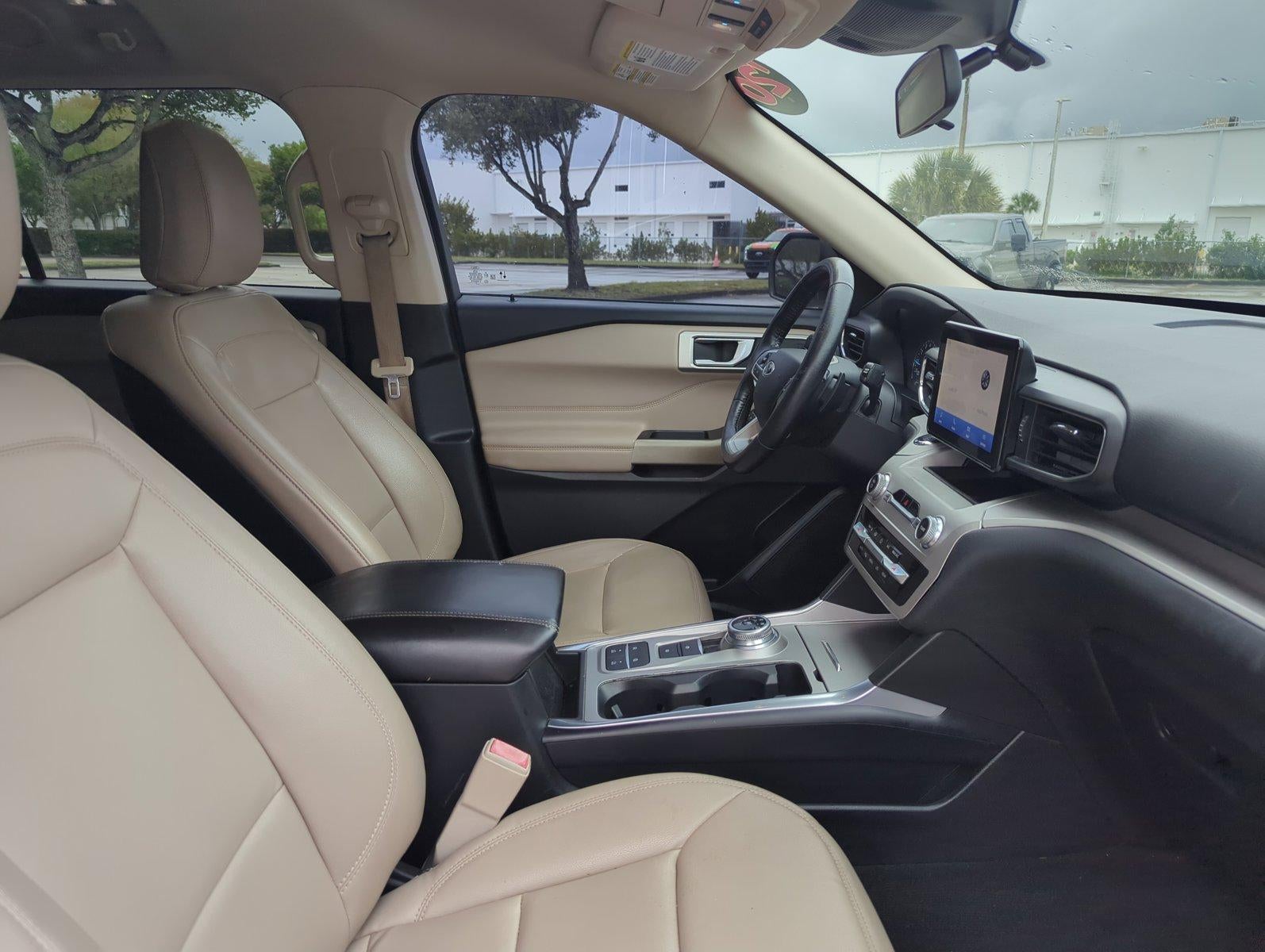 2020 Ford Explorer XLT RWD