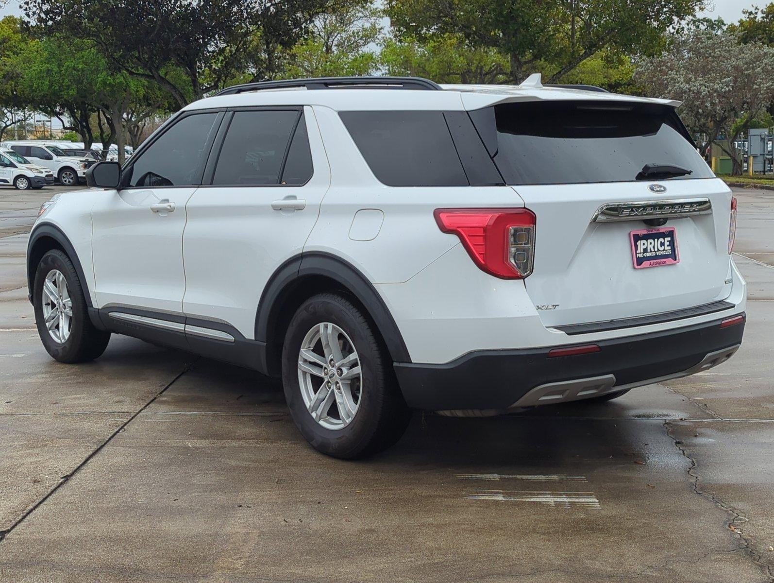 2020 Ford Explorer XLT RWD