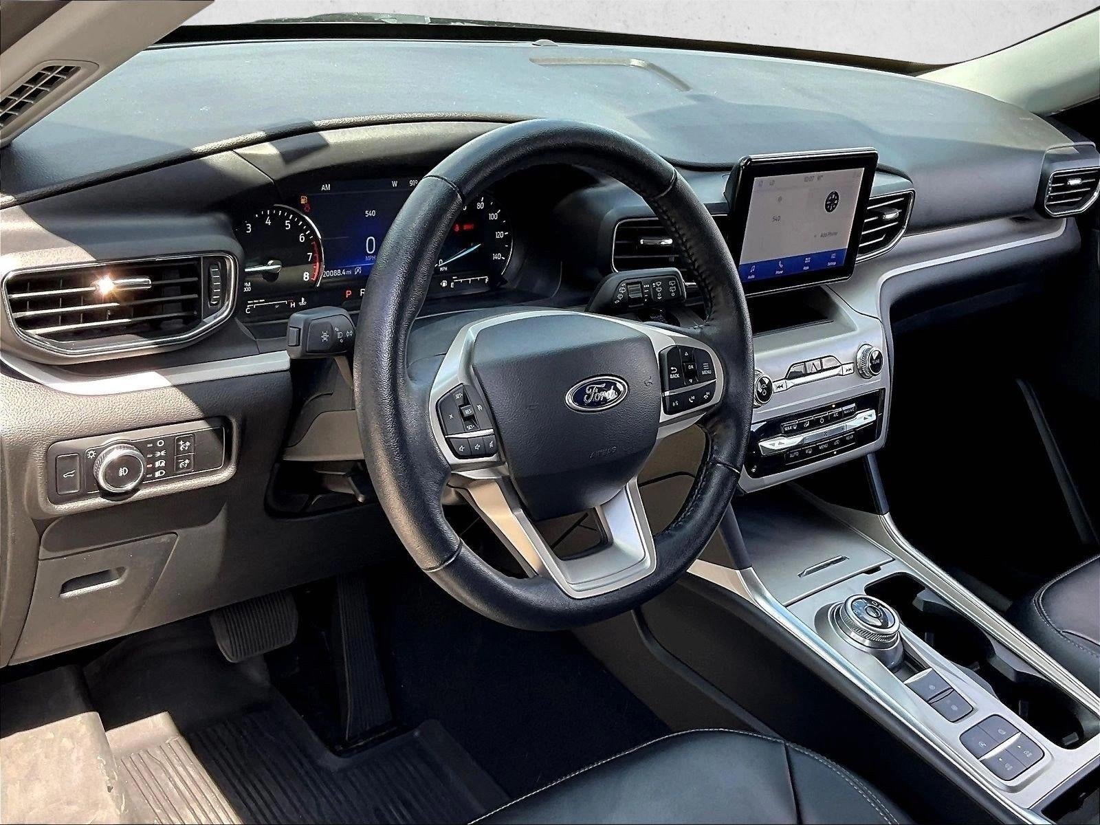 2023 Ford Explorer XLT RWD