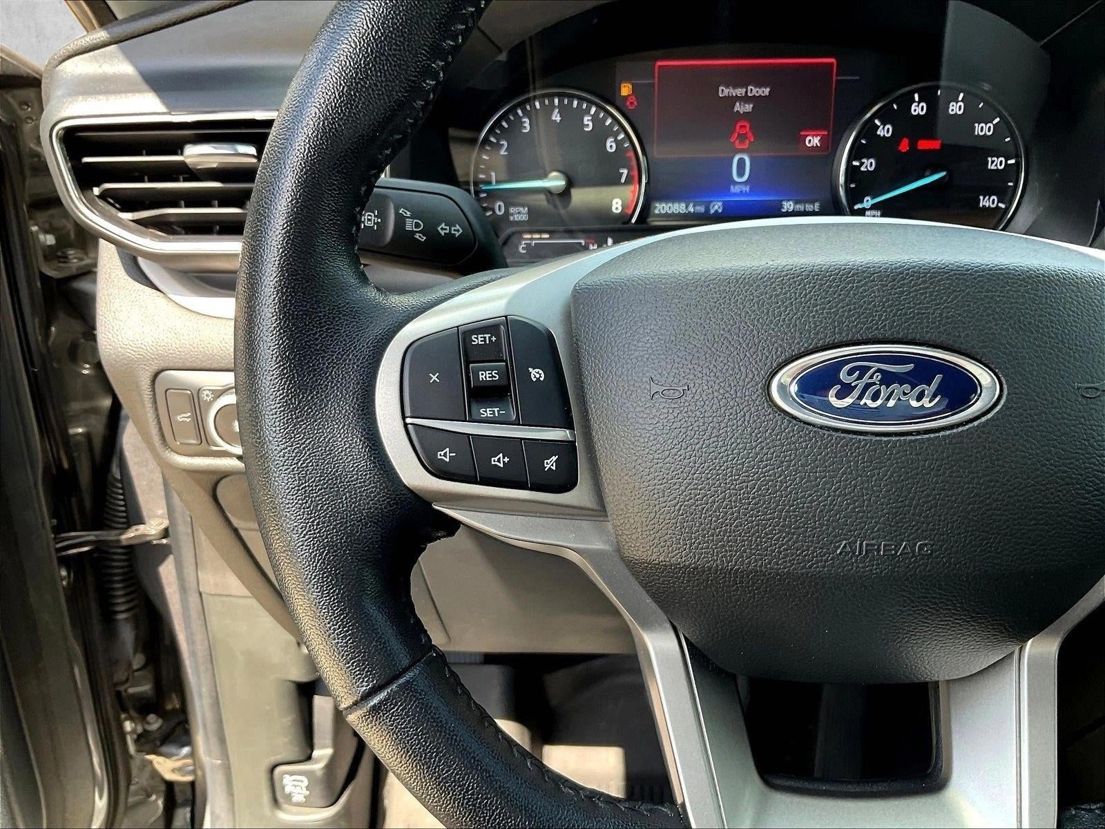 2023 Ford Explorer XLT RWD