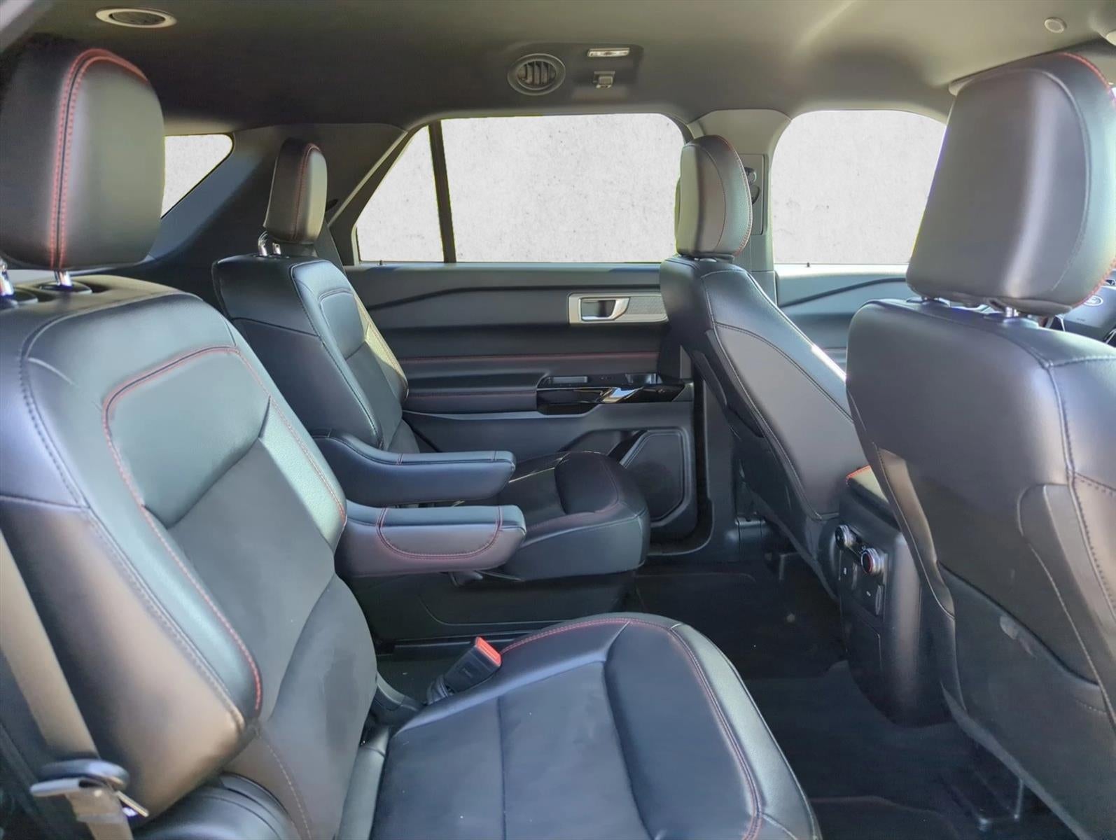 2023 Ford Explorer ST-Line RWD