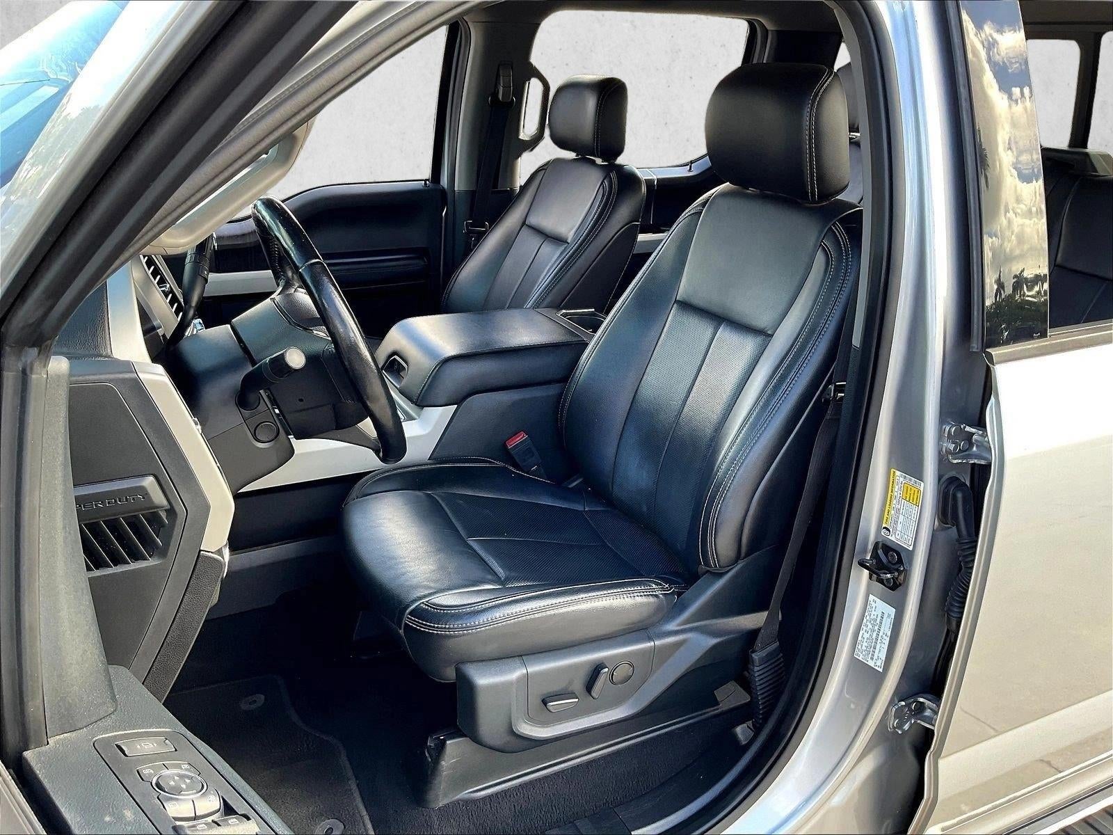 2021 Ford Super Duty F-250 SRW LARIAT 4WD Crew Cab 6.75' Box