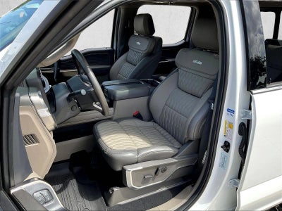 2025 Ford Super Duty F-350 SRW Platinum 4WD Crew Cab 6.75' Box