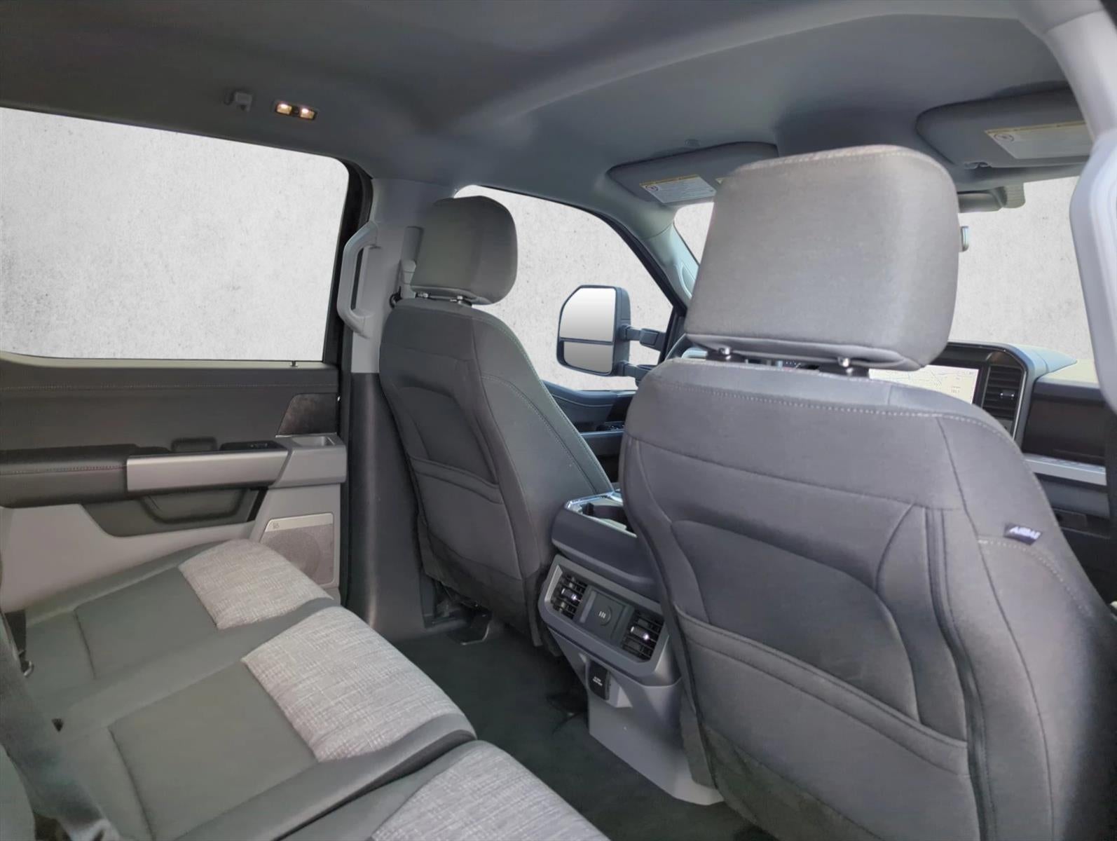 2026 Ford Super Duty F-350 DRW XLT 4WD Crew Cab 8' Box