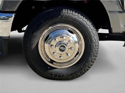 2025 Ford Super Duty F-350 DRW XLT 4WD Crew Cab 8' Box