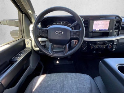 2025 Ford Super Duty F-350 DRW XLT 4WD Crew Cab 8' Box