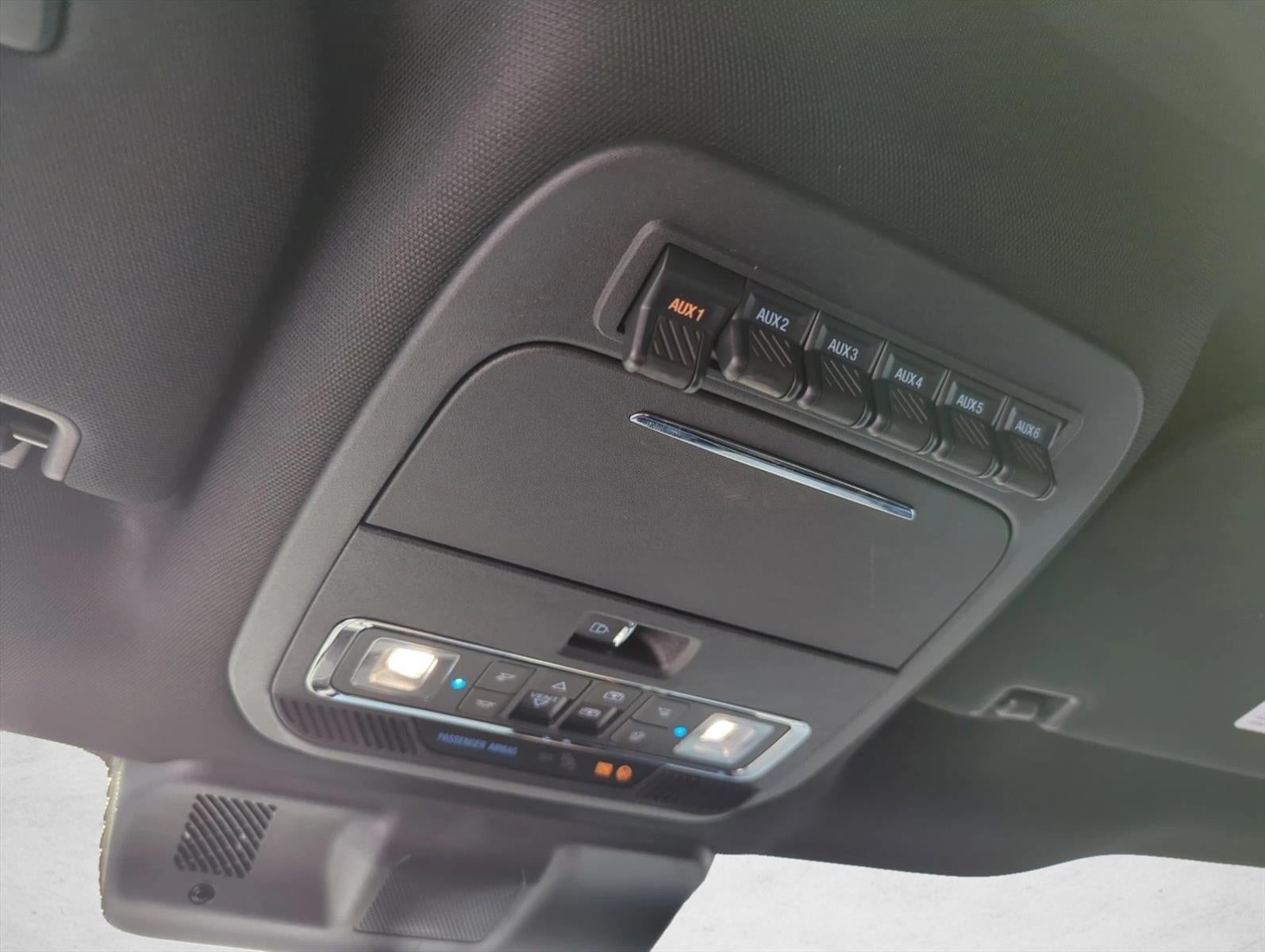 2024 Ford Super Duty F-450 DRW Platinum 4WD Crew Cab 8' Box