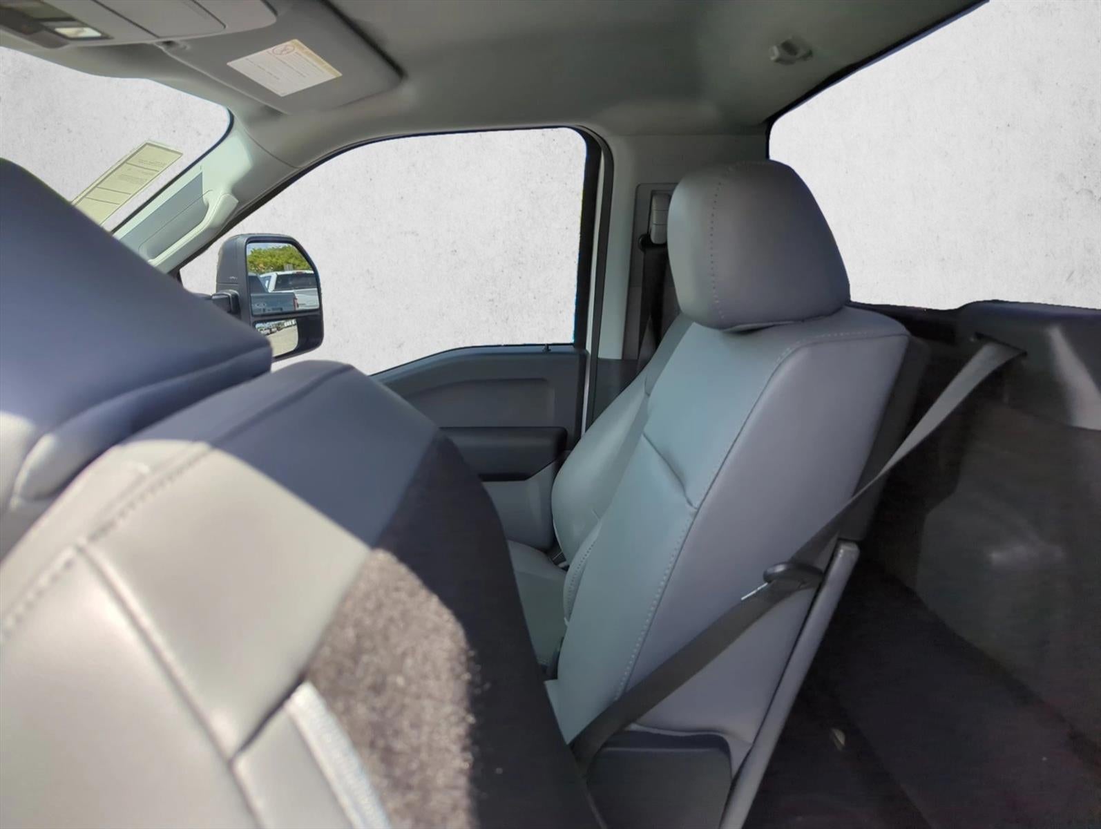 2024 Ford Super Duty F-250 SRW XL 4WD Reg Cab 8' Box