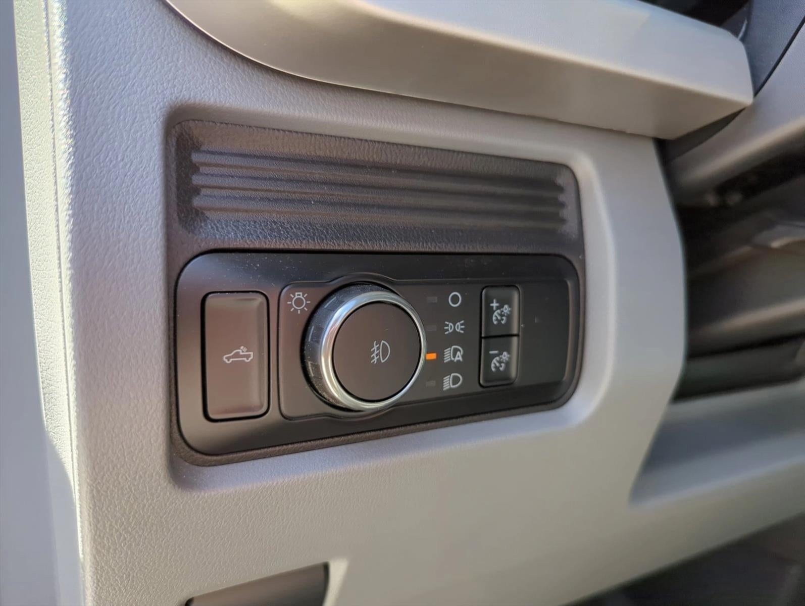 2024 Ford Super Duty F-250 SRW XL 4WD Reg Cab 8' Box