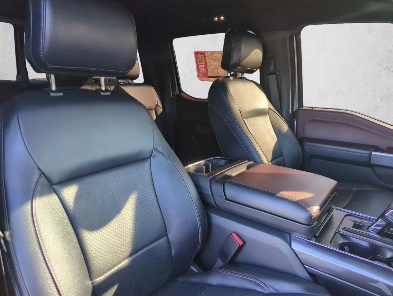 2022 Ford F-150 LARIAT 4WD SuperCrew 5.5' Box