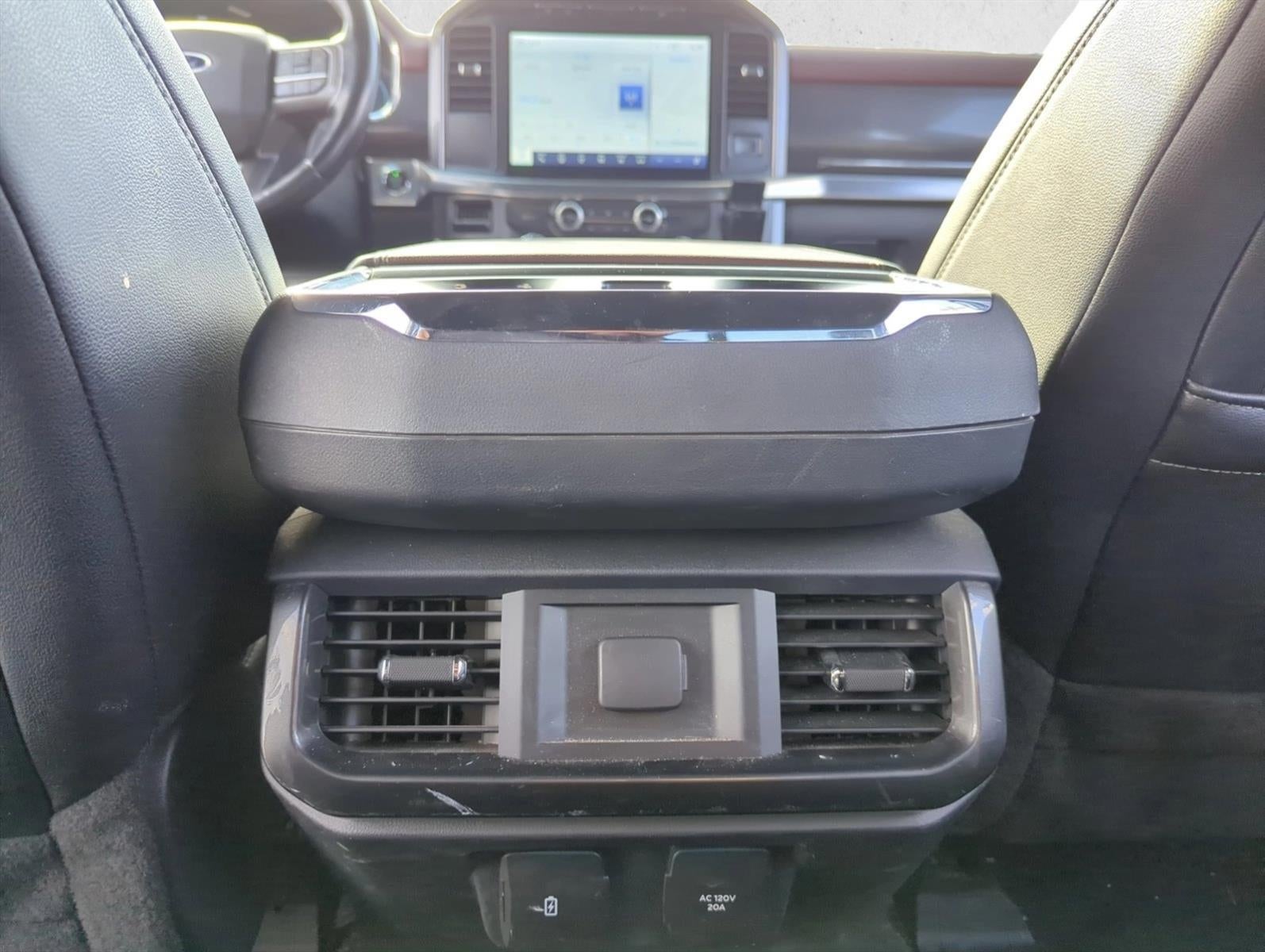 2022 Ford F-150 LARIAT 4WD SuperCrew 5.5' Box