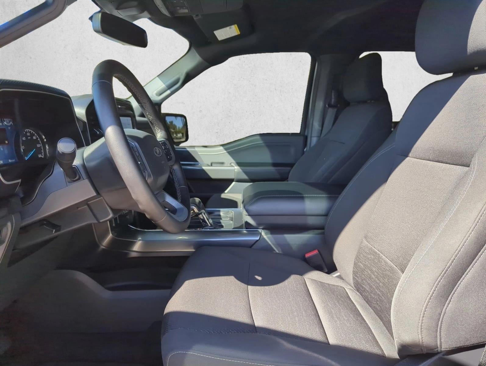 2023 Ford F-150 XLT 4WD SuperCrew 5.5' Box