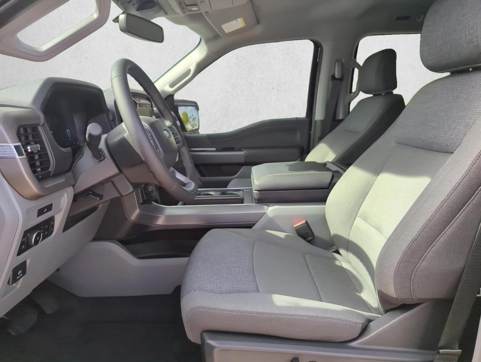 2026 Ford F-150 XLT 4WD SuperCrew 5.5' Box