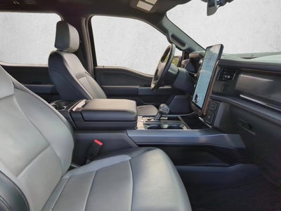 2022 Ford F-150 Lightning LARIAT 4WD SuperCrew 5.5' Box