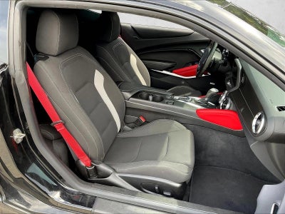 2022 Chevrolet Camaro 2dr Coupe LT1