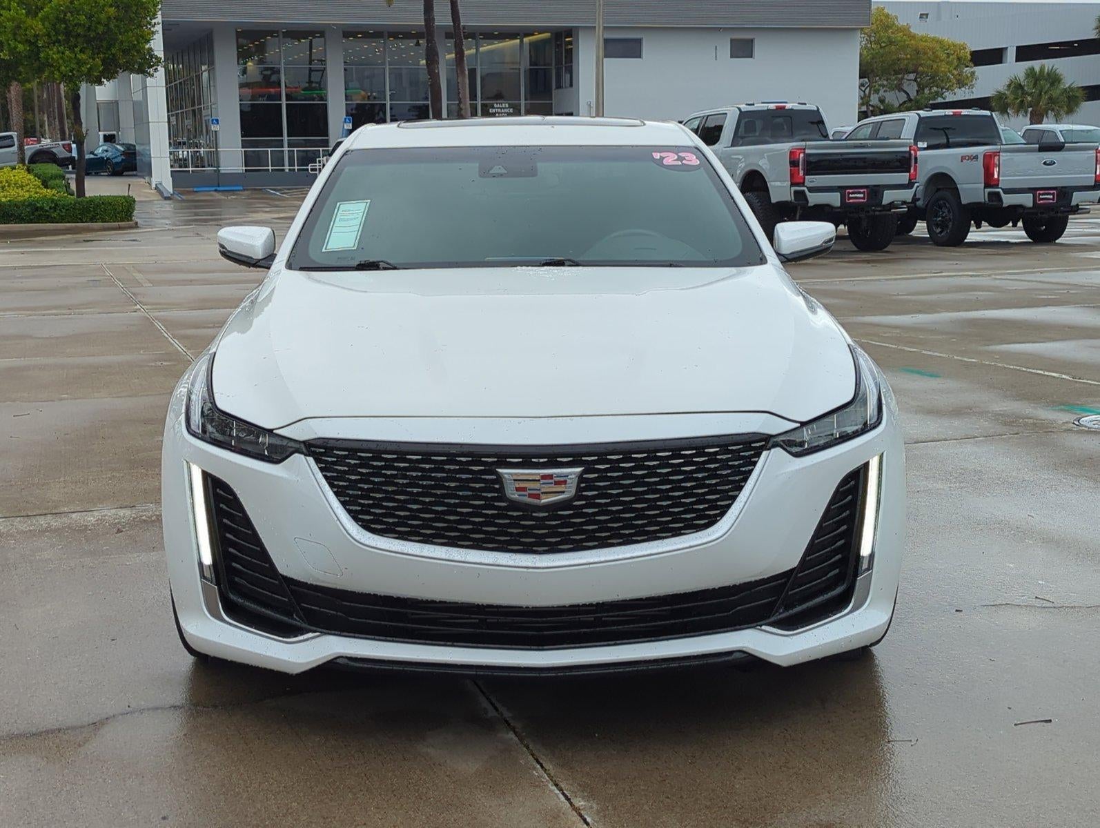 2023 Cadillac CT5 4dr Sdn Luxury