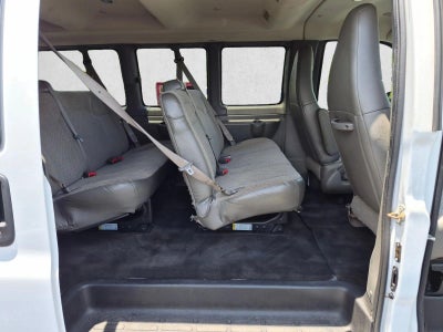 2019 Chevrolet Express Passenger 3500 Extended Wheelbase Rear-Wheel Drive 1LT