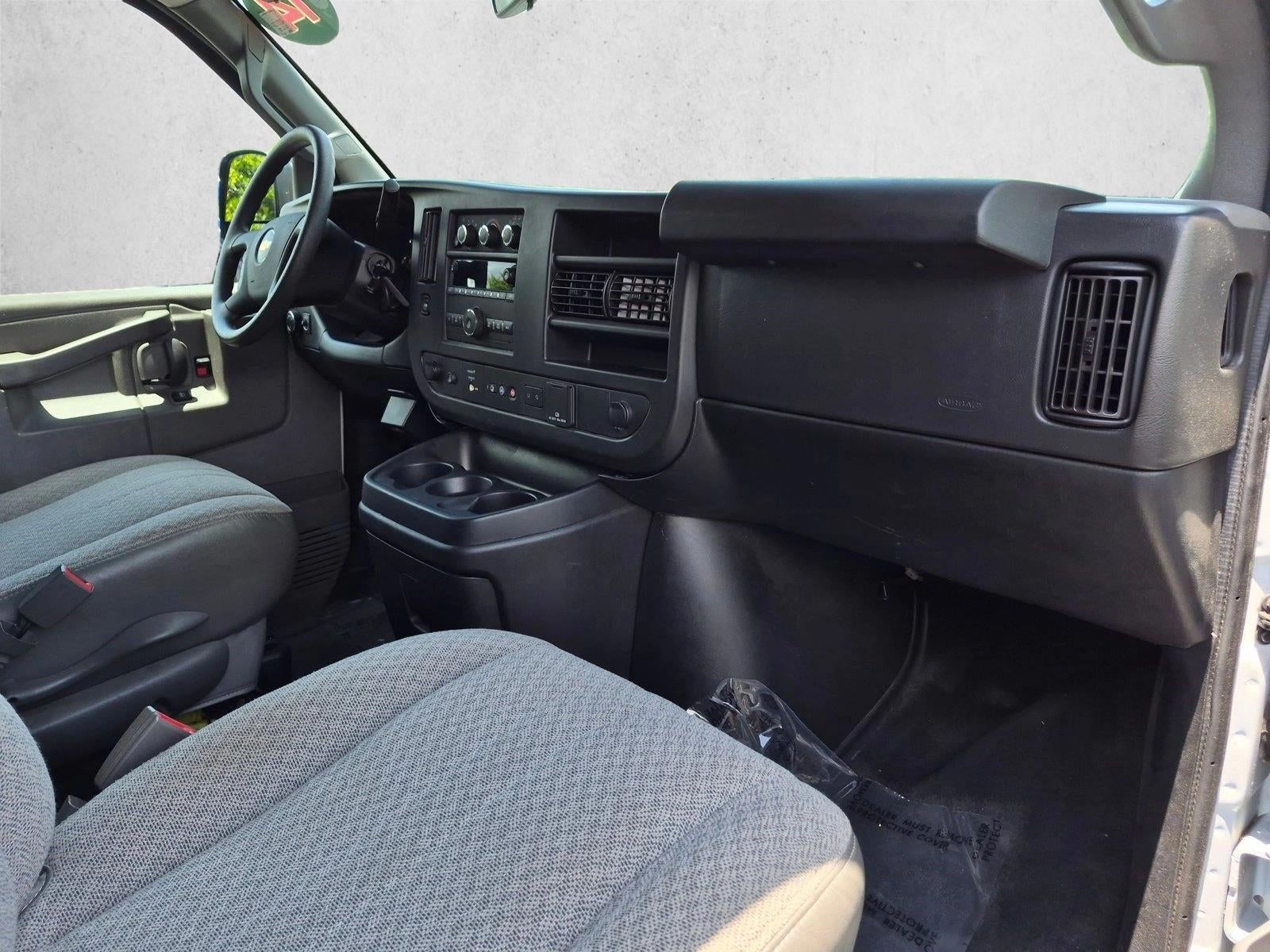 2019 Chevrolet Express Passenger 3500 Extended Wheelbase Rear-Wheel Drive 1LT
