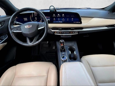 2024 Cadillac XT4 FWD 4dr Luxury
