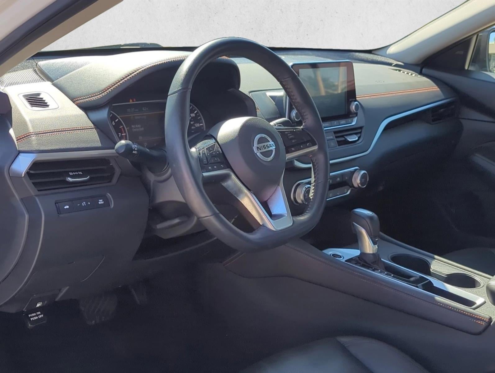 2020 Nissan Altima 2.5 SR Sedan