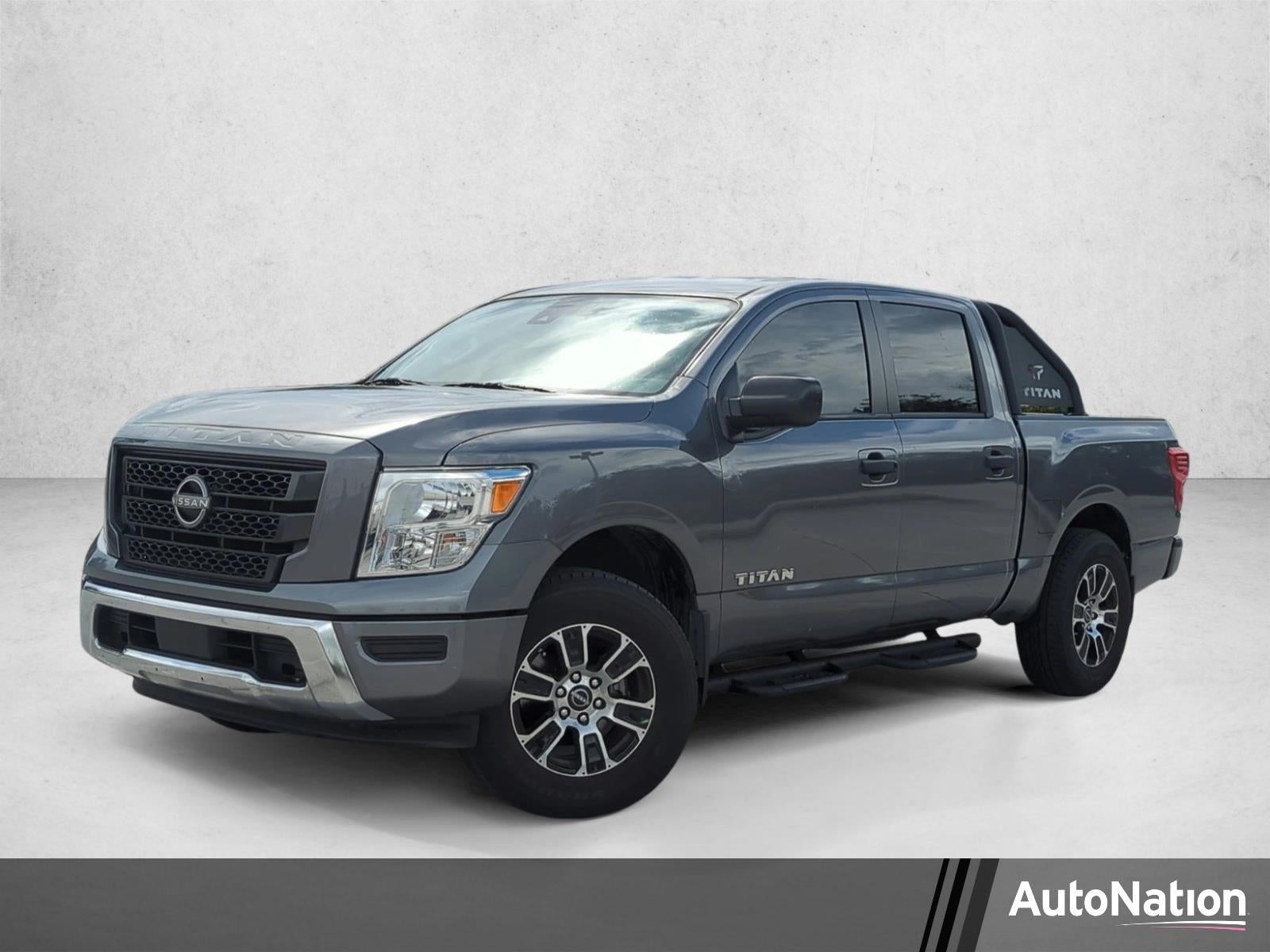 2024 Nissan Titan 4x2 Crew Cab SV