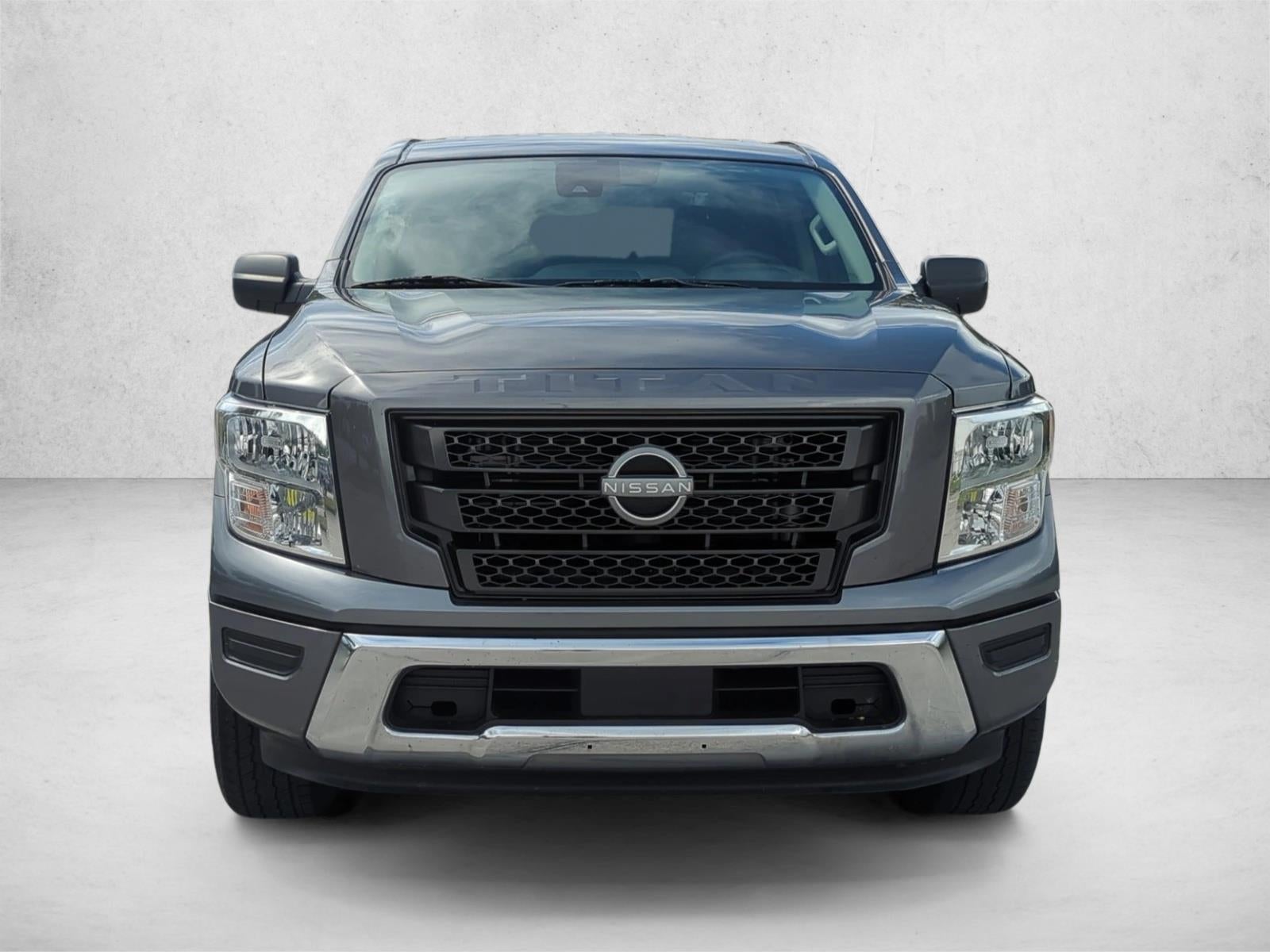 2024 Nissan Titan 4x2 Crew Cab SV