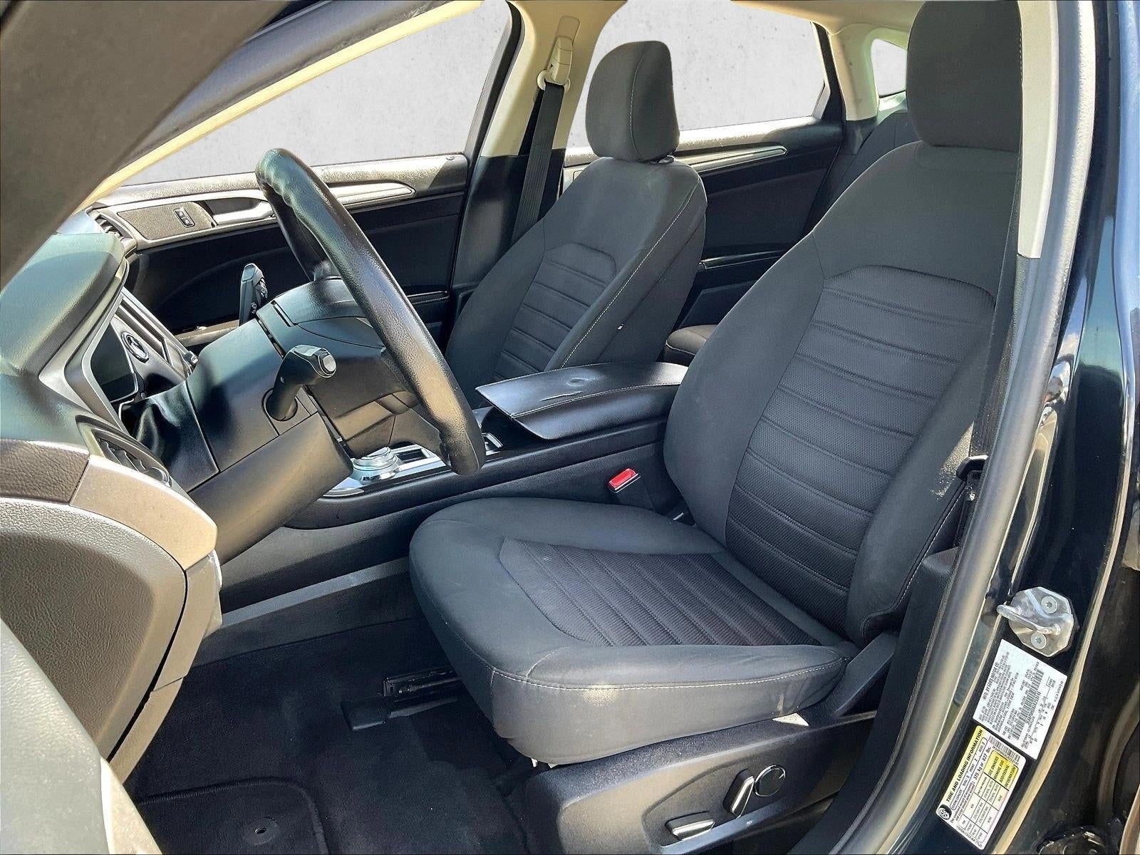 2020 Ford Fusion SE FWD