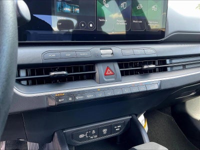 2025 Kia K4 LXS FWD