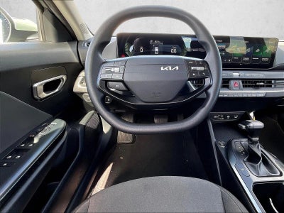 2025 Kia K4 LXS FWD