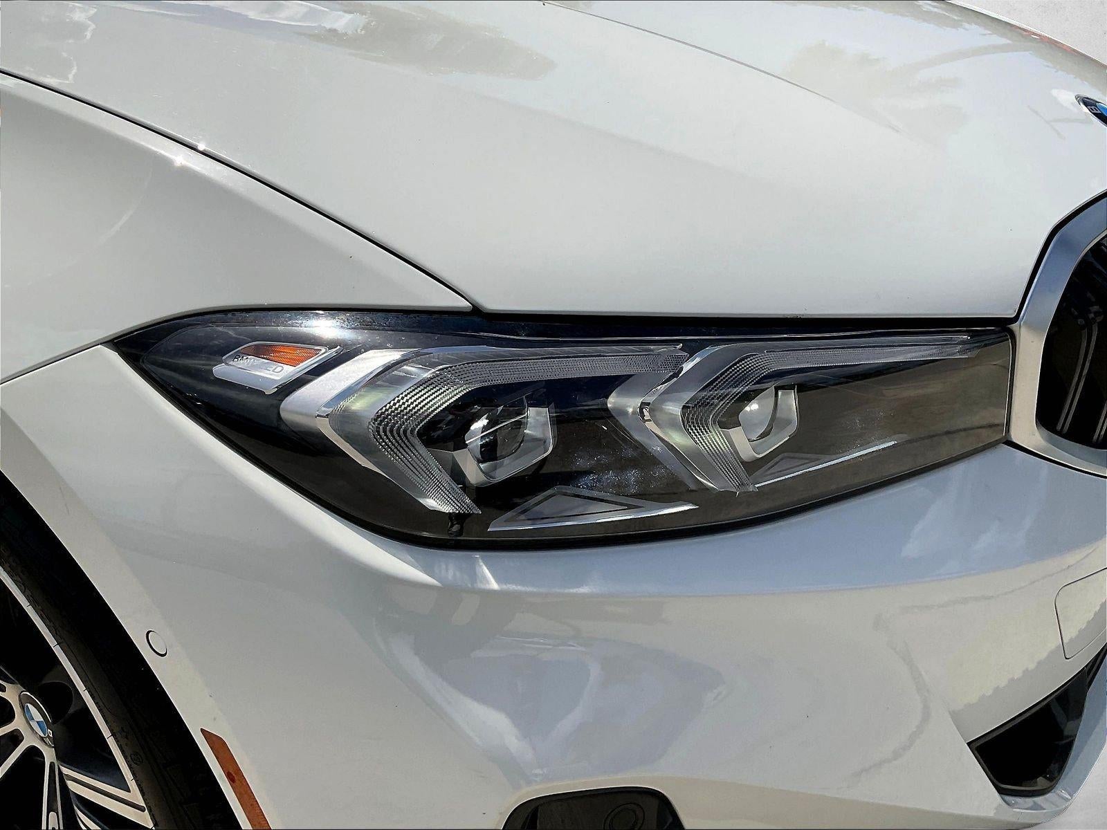 2023 BMW 330i Sedan