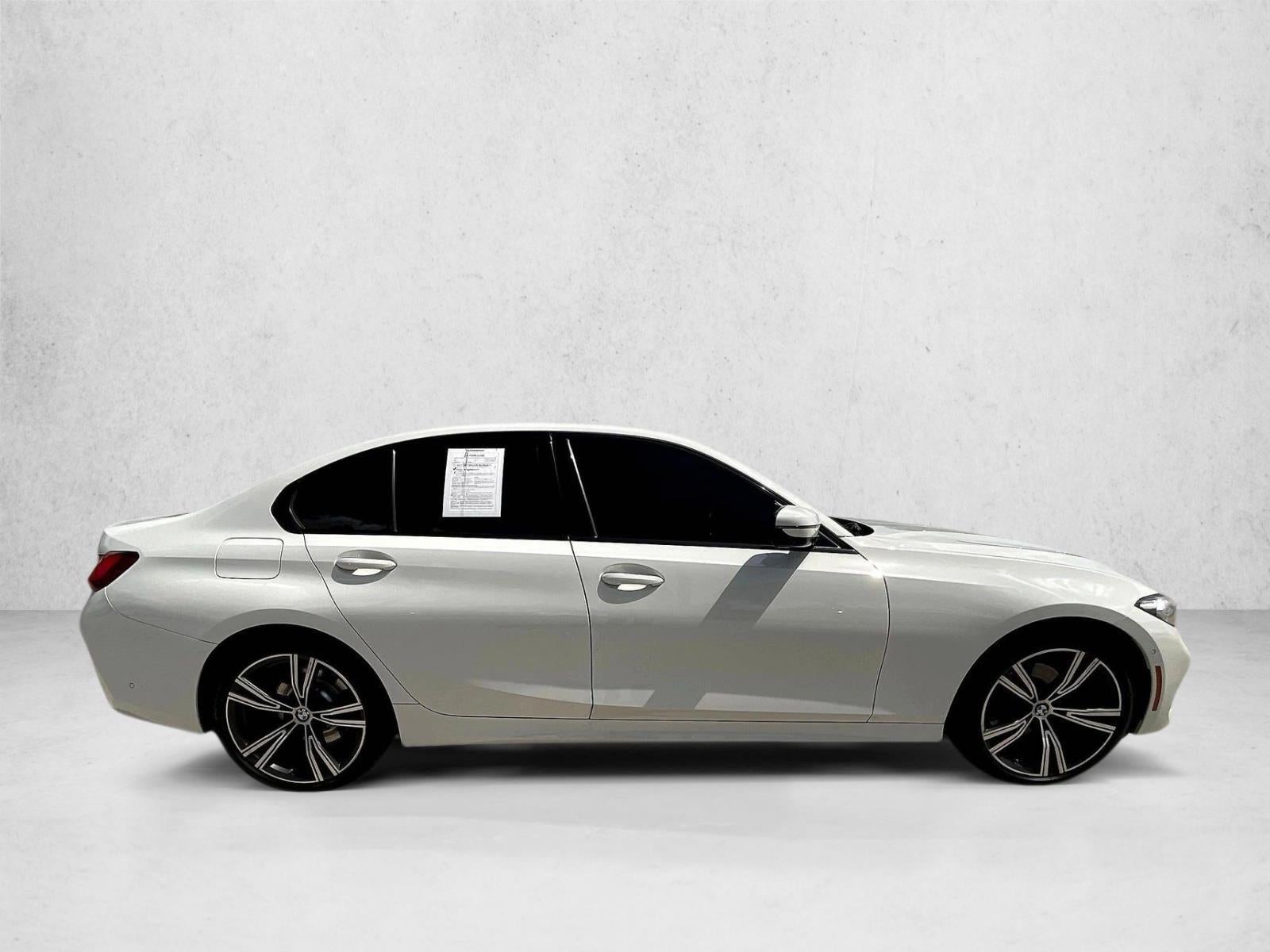 2023 BMW 330i Sedan