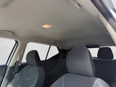 2022 Nissan Kicks SV FWD