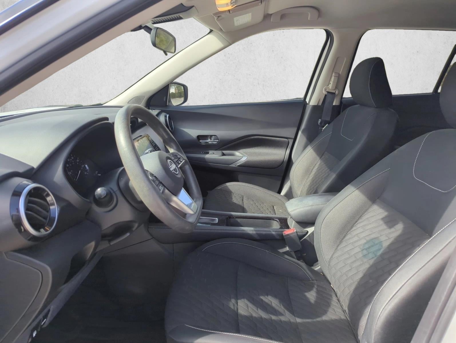 2022 Nissan Kicks SV FWD