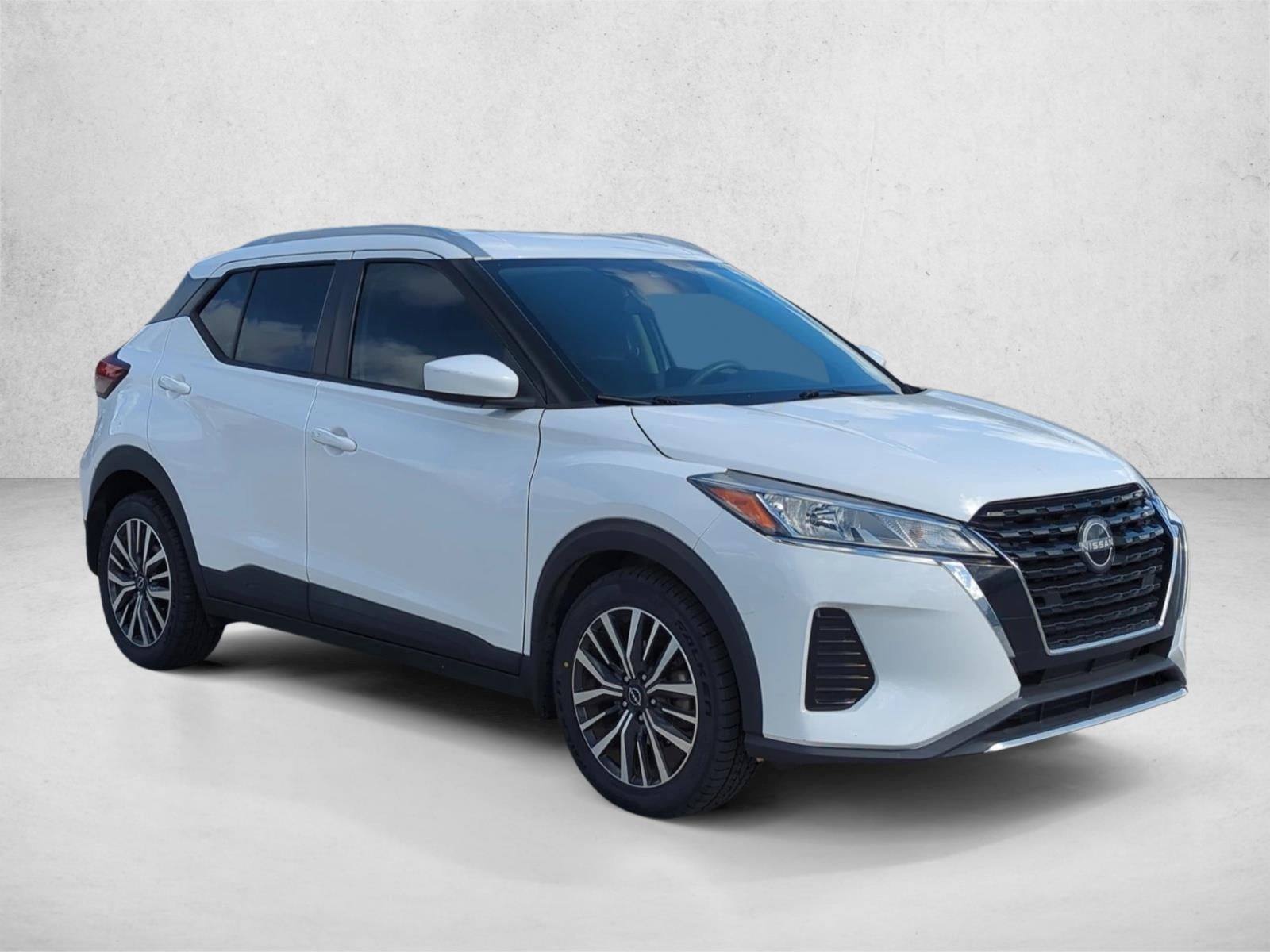 2022 Nissan Kicks SV FWD