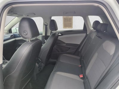 2022 Volkswagen Taos SE FWD