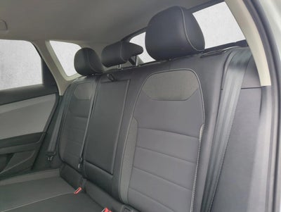 2022 Volkswagen Taos SE FWD