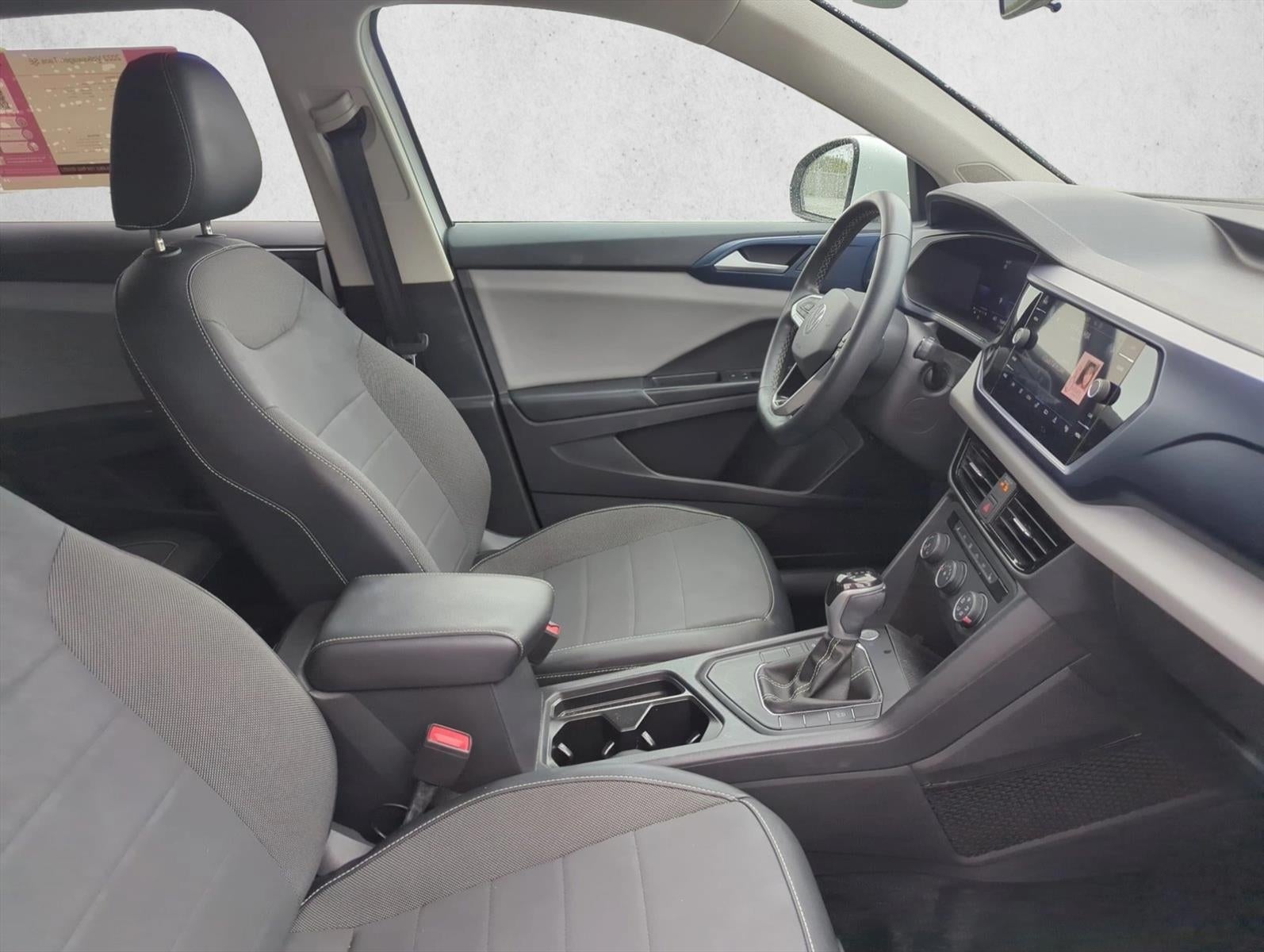 2022 Volkswagen Taos SE FWD