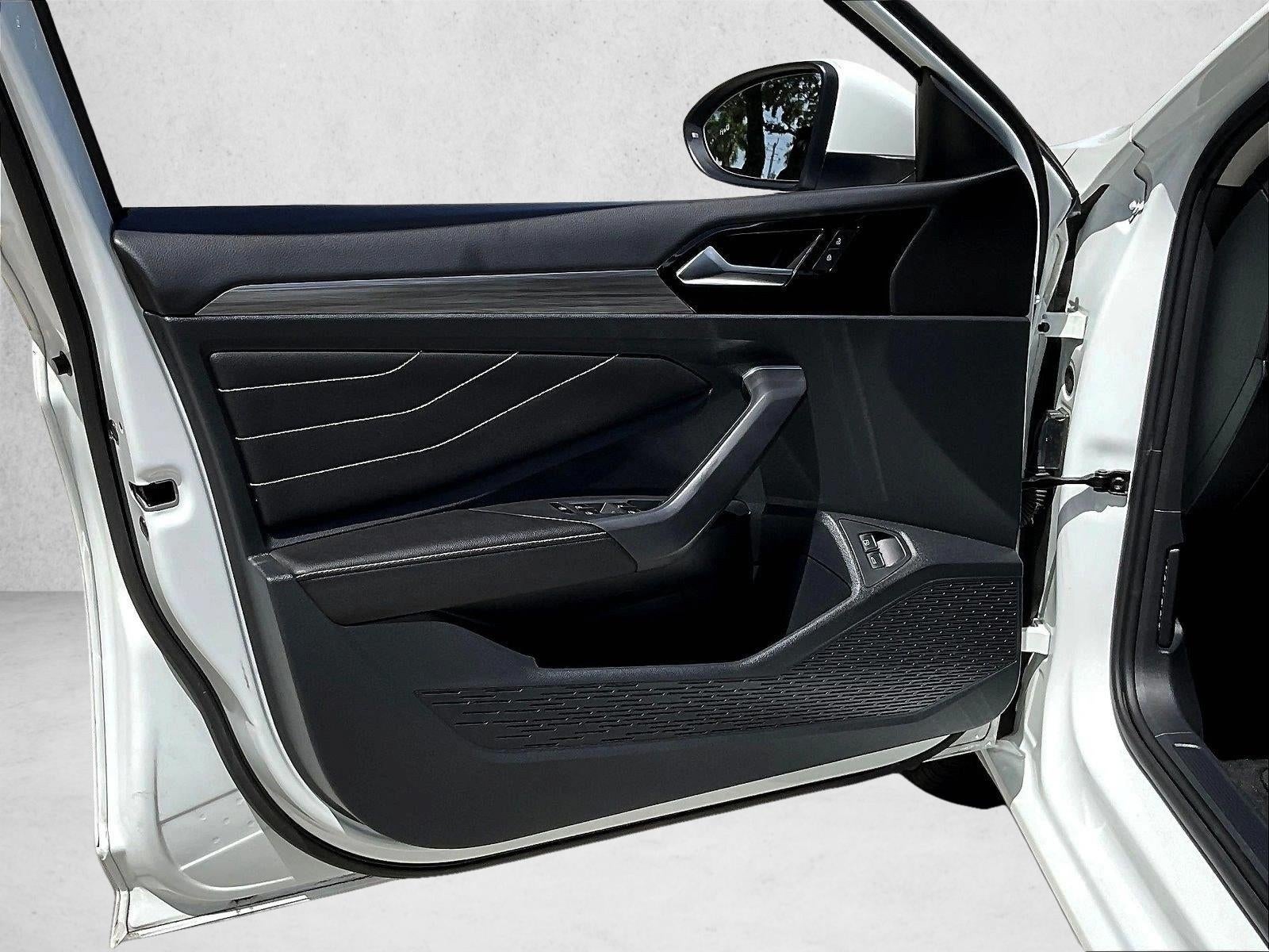 2024 Volkswagen Jetta SEL Auto