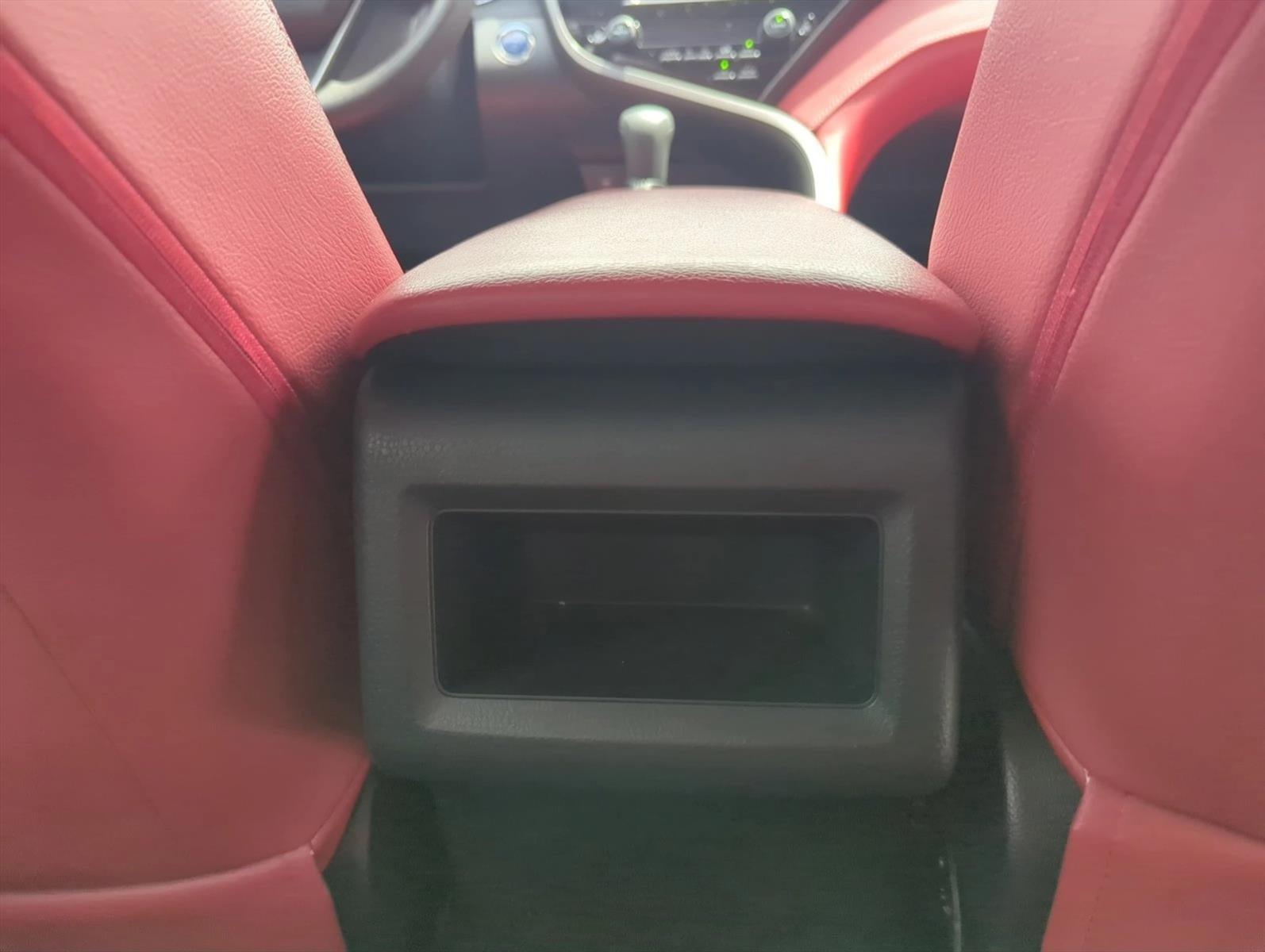 2019 Toyota Camry Hybrid LE CVT (Natl)