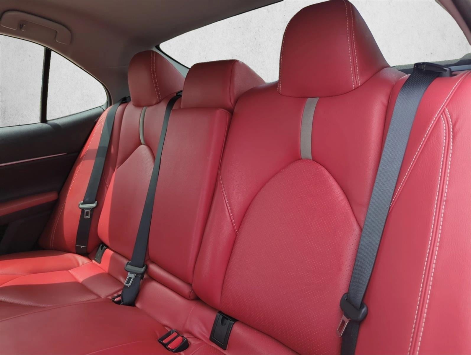 2019 Toyota Camry Hybrid LE CVT (Natl)