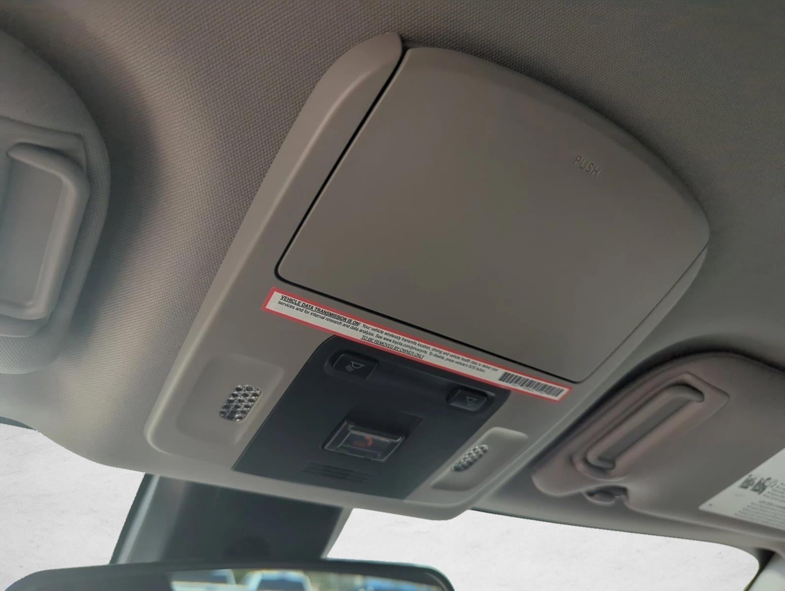 2022 Toyota Camry Hybrid LE CVT (Natl)