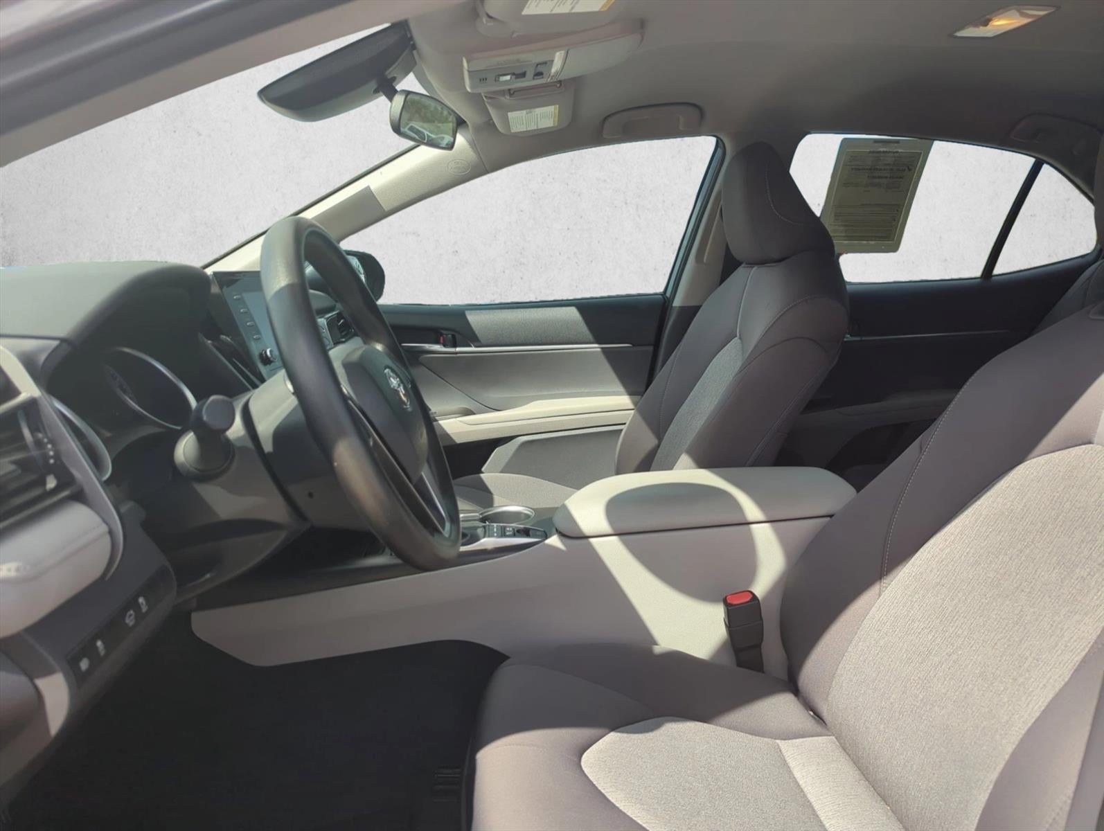 2022 Toyota Camry Hybrid LE CVT (Natl)